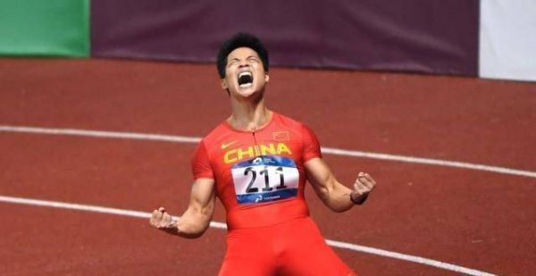 32年奥运会，唯一的运动员被淘汰，赛后痛哭：我对不起张学良