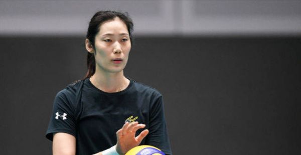 曝朱婷伤情更新，女排崛起指日可待，郎平终于没白等