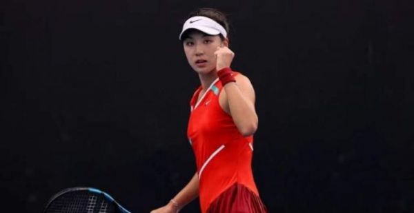 深圳小欣瑜取澳网正赛首胜，五金花首轮全过关