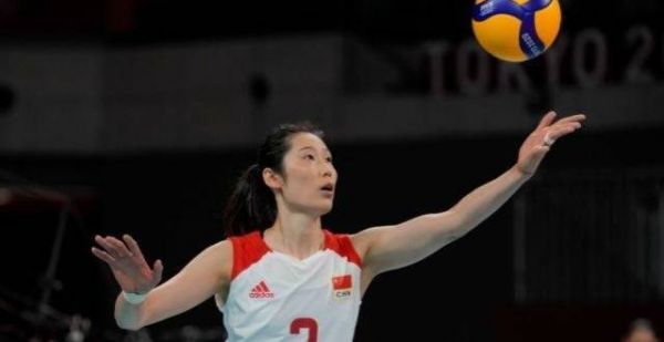 出征奥运受伤导致无球可打，朱婷能够得到多少补偿？损失惨重