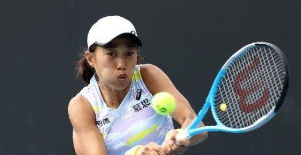 2022澳网：张帅次盘收获莱巴金娜退赛礼，跻身女单32强