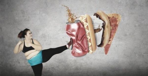 如何减掉腹脂肪？控制饮食、跑步、卷腹，哪个减肥效果更好？
