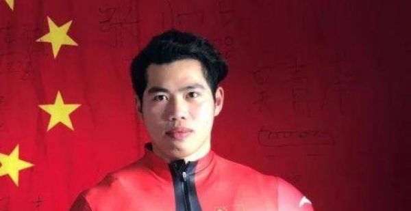 就在今天，龙港人的骄傲！他才24岁