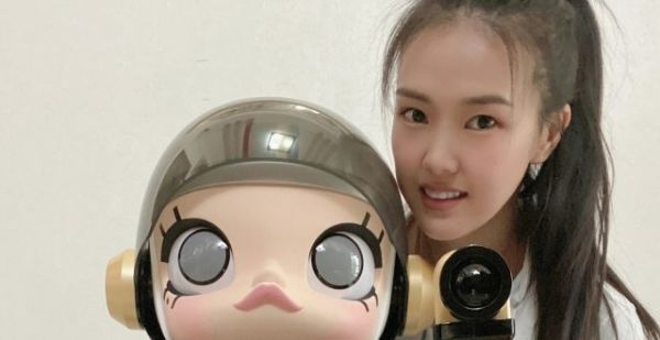 张常宁心情好，晒扮可爱做美甲，重返赛场或指日可待