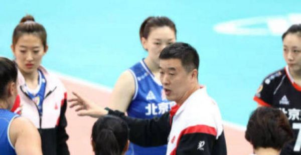 女排主帅选聘近况！郎平陈忠和早早出，蔡斌将与3名帅竞争
