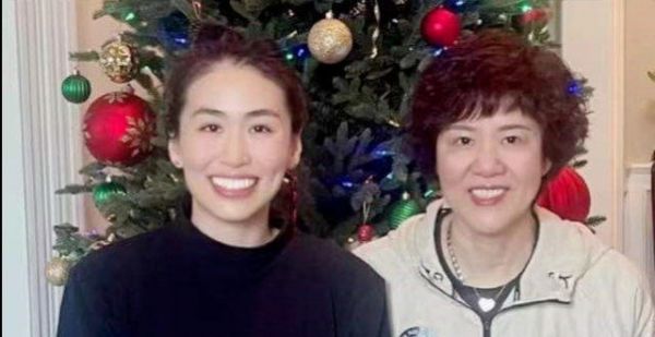 郎平晒美国退休幸福生活，做西餐＋新发型＋戴金项链，人也变年轻了