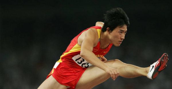 奥运冠军刘翔现状！39岁有新岗位 结婚多年不生娃 36岁妻子很朴素