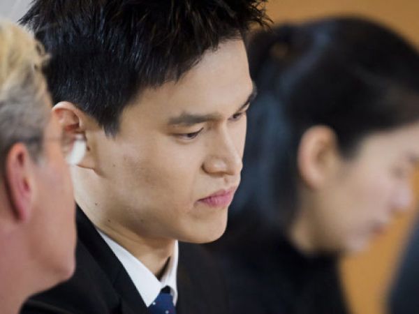 孙杨：检测人员不能提供明 血检官现场拍照称是粉丝太荒谬