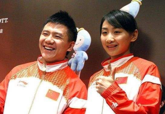 陈一冰的波澜人生：炮轰天津到拿国足开涮 与何雯娜恋情屡上热搜