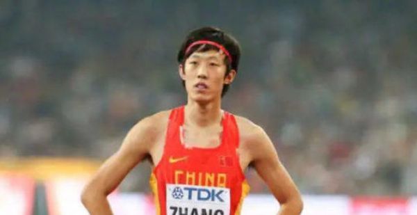 曾跳出2.38米的张国伟，因为什么被队开除？退役后当网红