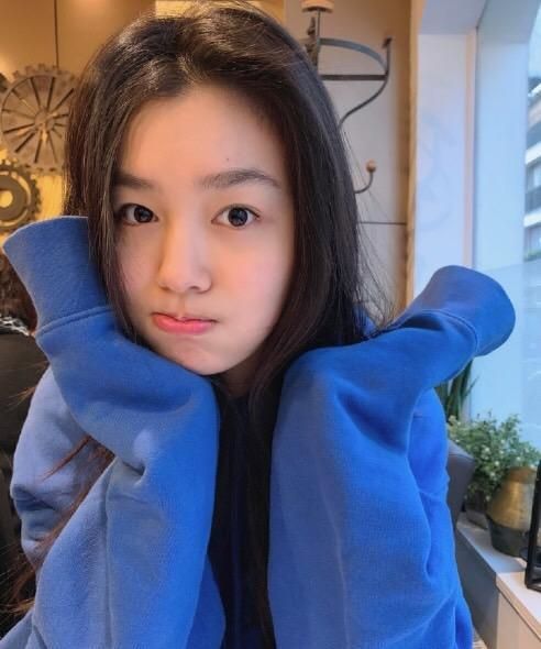 女友并非超模？宁泽涛被拍到小区接送女友 样貌与陈瑜差别
