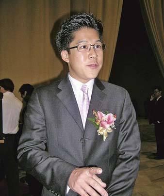 霍启刚：希望香港体操健儿进入队训练