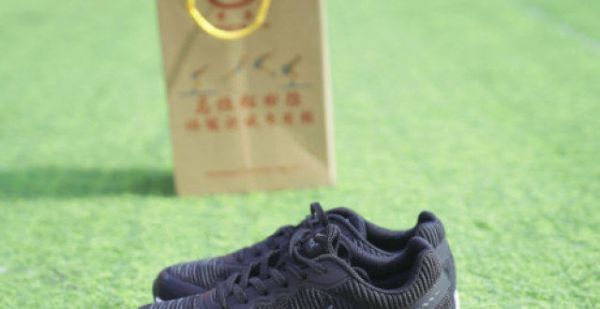 体育考试穿什么鞋子和衣服比较好？我来告诉你