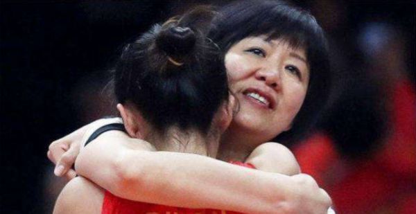 女排变革！郎平2位心腹或被淘汰，朱婷队长位置难保