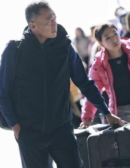 “消失”的功勋教练回来了 秦志戬随国乒出征瑞典乒球赛