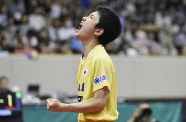 男乒世界杯1/8决赛国乒两将晋级 张本4-0丁详恩