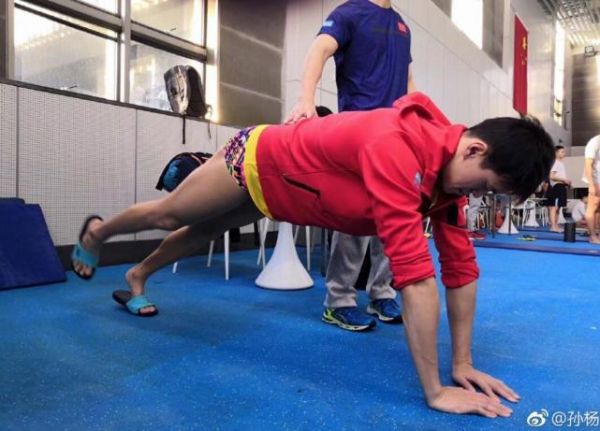 孙杨：任时间雕刻他的模样 那个爱抹泪的少年眼角已干