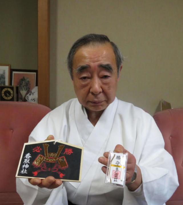 日本泳联全面强化运动员体检 东京神社赠池江必胜守护符