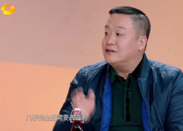 傅园慧体验租房生活变“粉色少女” 傅爸曝女儿节俭买30元衣服