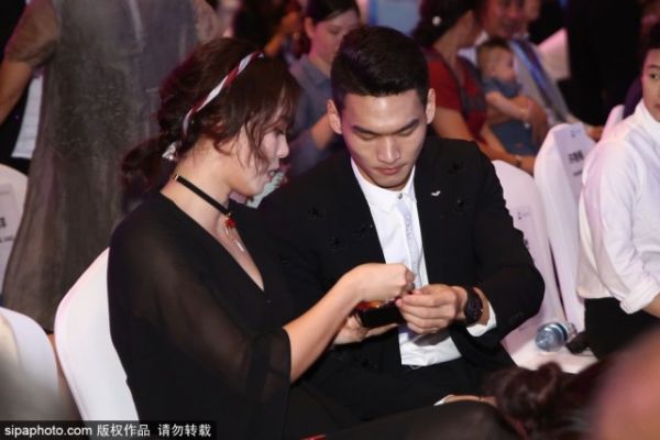 徐嘉余：练到极限会哭靠看三国励志 仅自己和孙杨扛把子会很辛苦