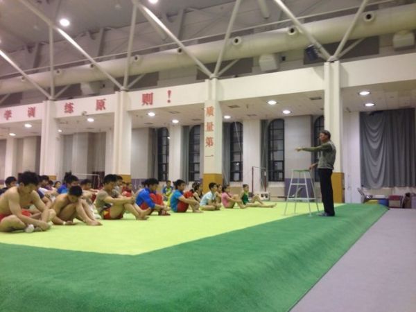 体操队员热议"孙杨事件"：他怎么这么傻