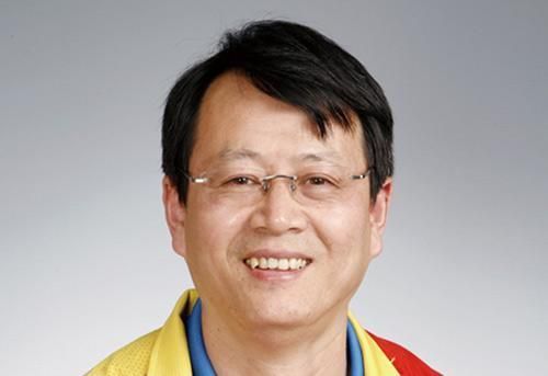 国乒老帅遭质疑？吴敬平霸气回应：廉颇虽老尚善饭