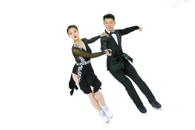 冰上芭蕾不拘一格寻新路  取经成家班+三亚公演送清凉