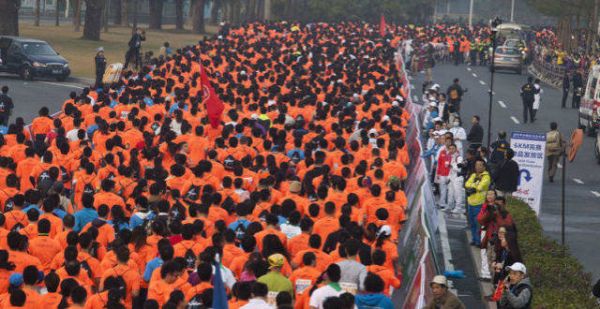 上海与深圳，马拉松和抗疫，背后都是各自的城市特质