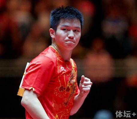总决赛樊振东赢得首秀 下轮对战许昕能否复仇？