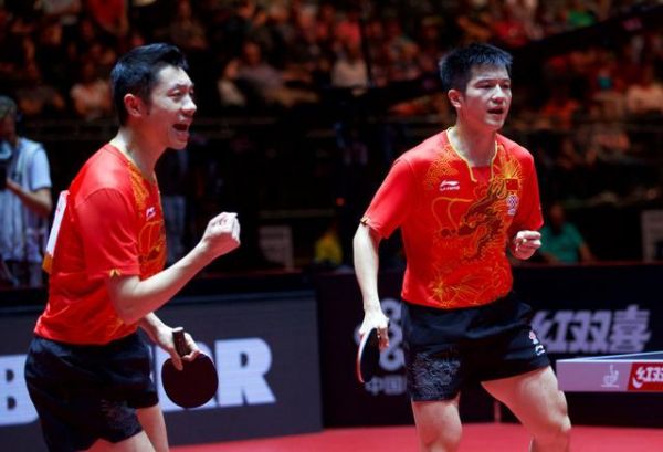 德乒赛爆冷！樊振东/许昕0-3遭日本小将组合横扫