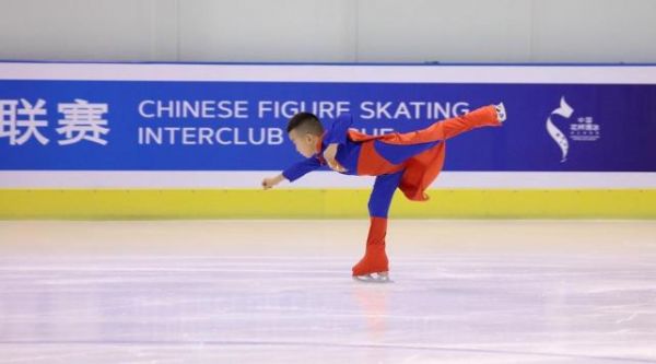 俱乐联赛滑进山城 6岁小“超人”惊艳重庆站