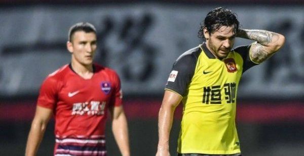 中超又一停工球队曝光：食堂无法正常供应，球员没吃饭直接放假