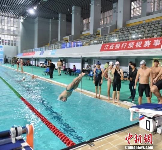 学生游泳锦标赛将战 叶诗文代表清华学参赛