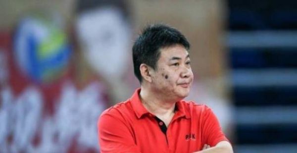 蔡斌难弥补女排一“漏洞”，5员拦网将仅剩2人，恐要降一个档次