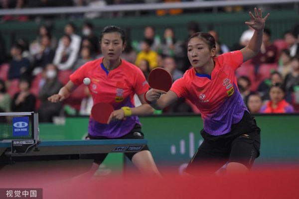 世界杯女团半决赛3-0台北 丁宁刘诗雯拿首分
