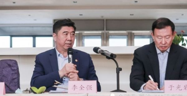 男排重视程度或超女排，训练营接连去了两拨人，同时提到一个问题