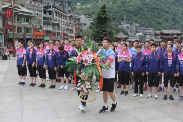 98 羽毛球队进行爱国主义教育