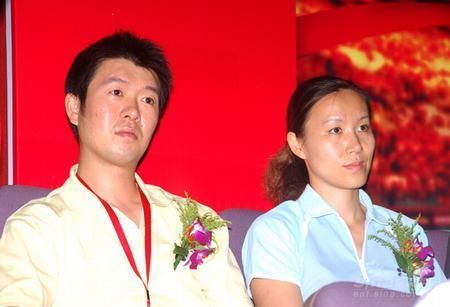 李雪芮乔斌姐弟恋曝光国羽再添情侣 内解决个人问题成传统？