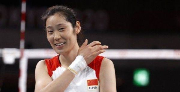 21点06分！日报报喜，恭喜朱婷，蔡斌没白等，女排成赢家