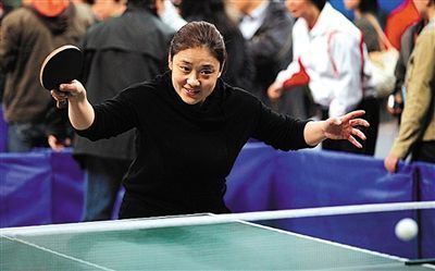 前乒乓球名将刘伟重回马尼拉 走下冠军奖台走上推广讲台