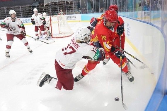 中韩冰球恩怨历史 男冰暴揍对手 女冰亚冬会20-0扫韩国