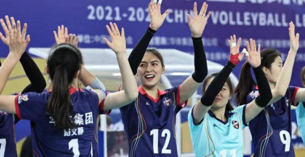 四川排球的又一次突破！女排公布最新名单，成都小将缪依雯入选