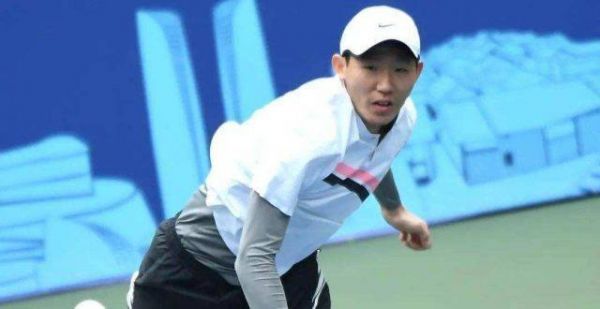 网球ITF清莱M15半决赛，崔杰淘汰四号种子斯坦森，闯进决赛