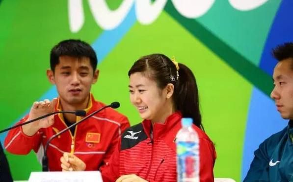 曾哭却是国乒团宠 福原爱场下轻松驾驭多重身份
