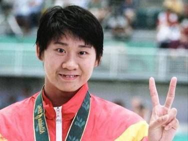 时隔20年重回泳池 43岁的乐靖宜向金牌发起冲击