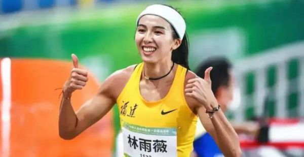 4乘100米接力队用跨栏名将跑第四棒 这个角色当年刘翔也担任过