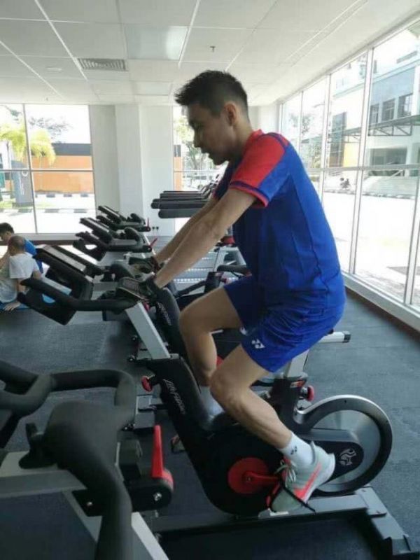 李宗伟患鼻癌恢复后首次训练 期盼与林丹一起战东京奥运