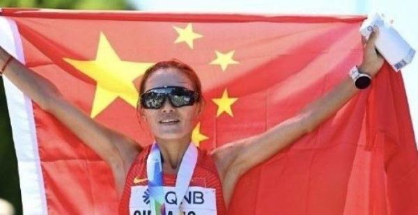 刘虹获两项吉尼斯世界纪录