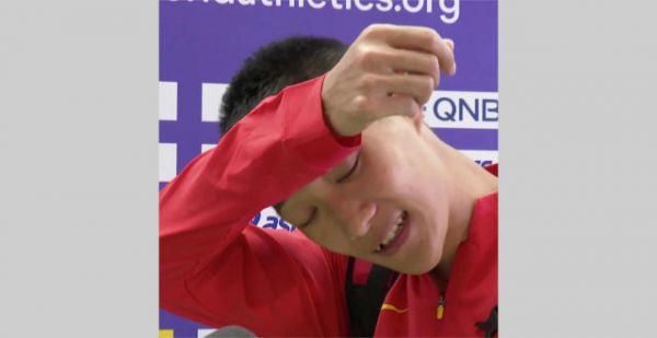 最后一跳逆袭！赛后他红了眼眶