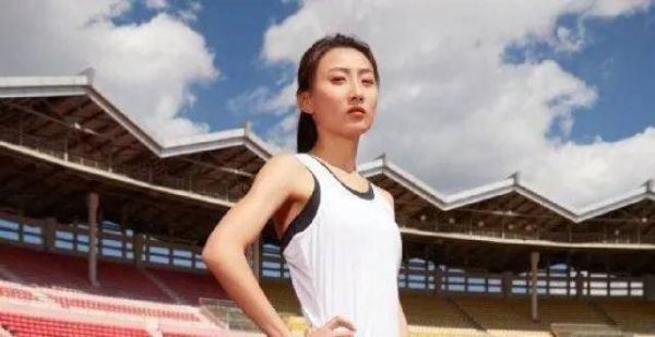今晚21：15田径世锦女子马拉松比赛举行